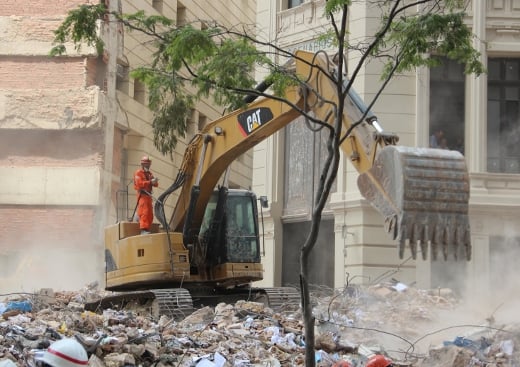 Obras no 3º e 9º andares do Edifício Liberdade estavam irregulares, diz Crea-RJ