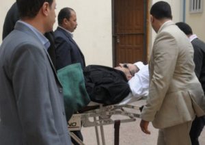 Promotoria pede pena de morte para Hosni Mubarak