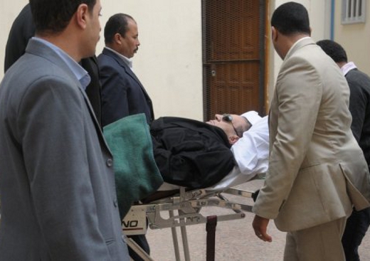 Promotoria pede pena de morte para Hosni Mubarak