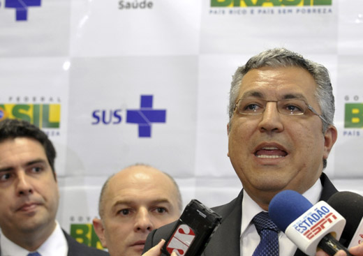 Planos de saúde e SUS vão cobrir reimplante