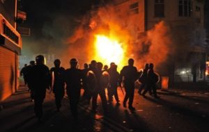Polícia realiza ofensiva contra gangues