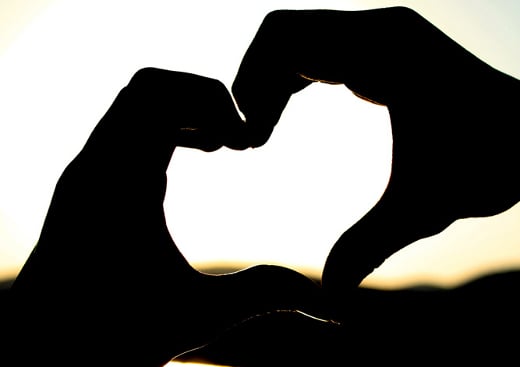 O amor fere mais que nunca (culpe a Internet e o capitalismo)