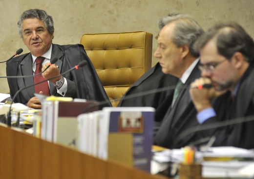 Lei da Ficha Limpa abre espaço para manobras políticas 