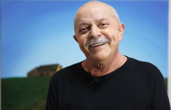 Curado, Lula faz agradecimento e anuncia volta à política