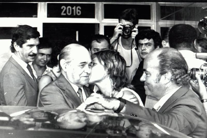 Há 40 anos, eleição indireta sepultava a ditadura brasileira