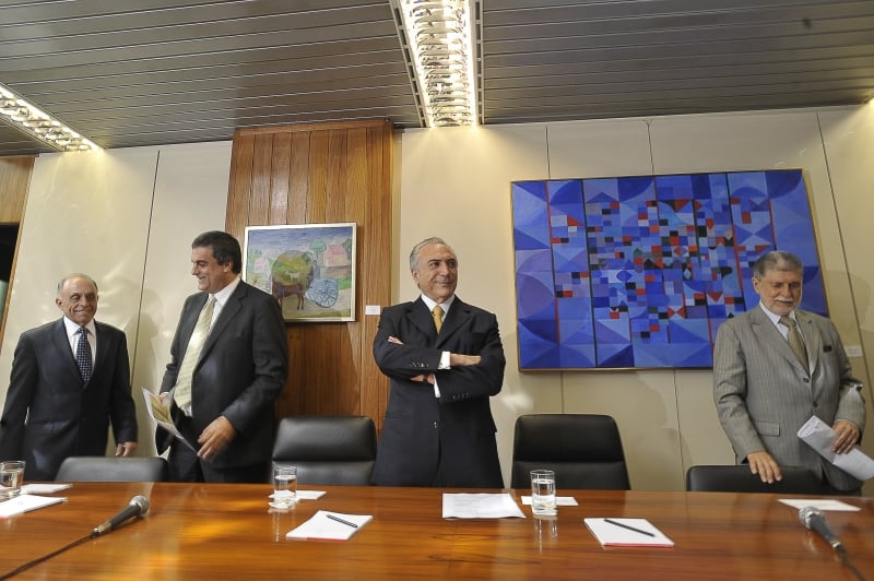 PMDB reclama de tratamento “injusto” e “desigual”