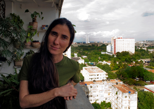 Jornalista francês levanta suspeitas sobre atividades da blogueira 
