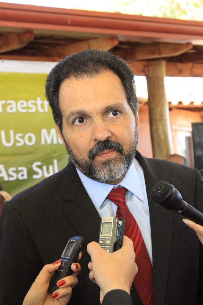 Governador do DF quis encontro com Cachoeira