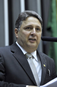 Neste faroeste carioca não tem mocinho 