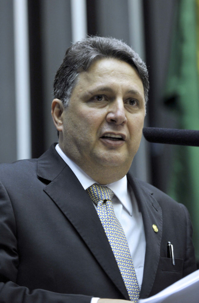 Neste faroeste carioca não tem mocinho 