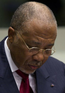 Ex-presidente liberiano Charles Taylor é condenado por crimes em Serra Leoa