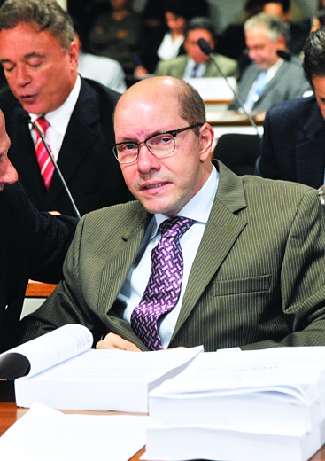 CPMI do Cachoeira já tem assinaturas suficientes no Senado para ser instalada