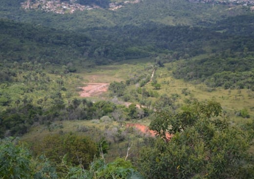 Especulação imobiliária engole última área verde da cidade 