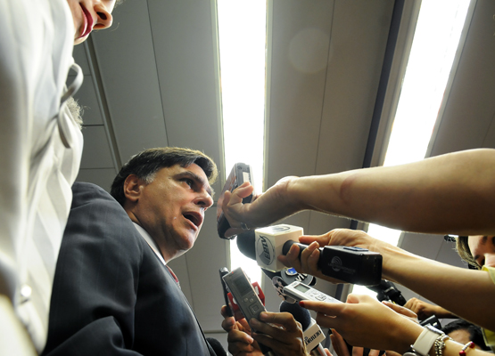 Vereadores de Campinas mantêm Pedro Serafim na prefeitura 