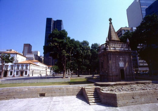 Museu da democracia ou de horrores?