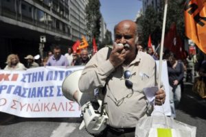 Trabalhadores protestam mundo afora