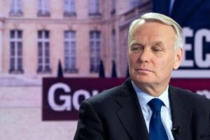 Governo anuncia equipe e corte de salários