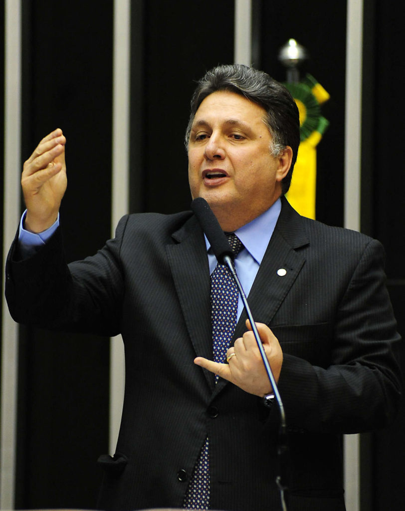 Cabral abriu as portas para a eleição de Lindberg Farias