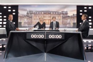 Sarkozy fica em situação difícil após debate com Hollande
