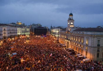 ‘Indignados’ voltam às praças da Espanha em seu primeiro aniversário