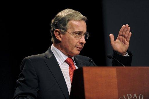 Polícia impede atentado contra Álvaro Uribe em Buenos Aires