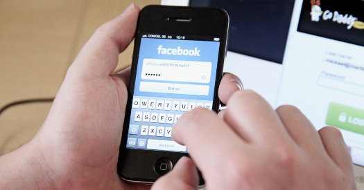 Celulares são segunda tecnologia mais presente nos lares brasileiros 