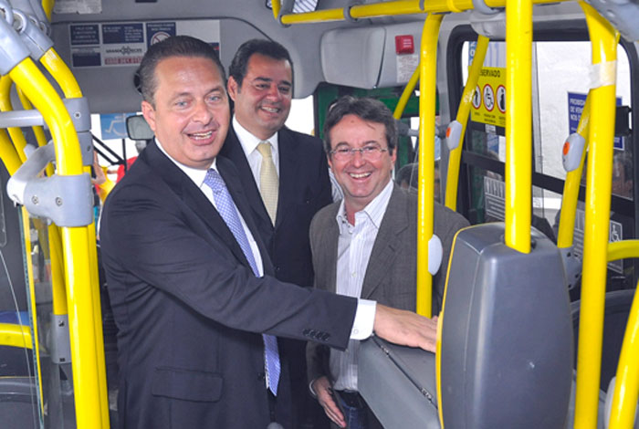 Prefeito do Recife diz que não fará campanha para Humberto Costa