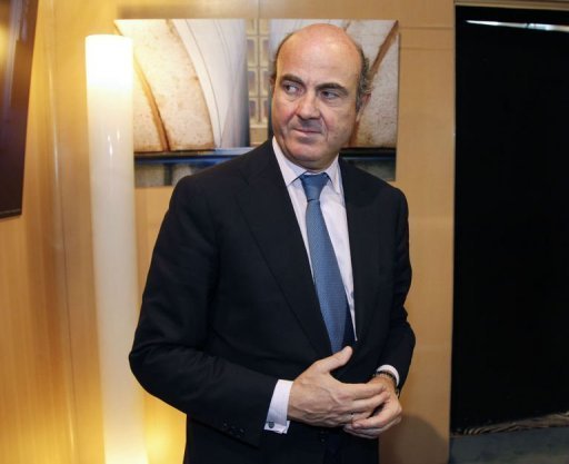 Espanha anuncia pedido de ajuda à Europa, que lhe oferece até 100 bi de euros
