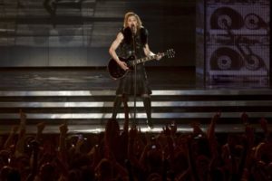 Extrema direita francesa cogita processar Madonna por vídeo