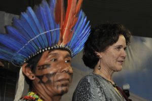 Servidores em greve dizem que Brasil 'pisa' nos direitos indígenas