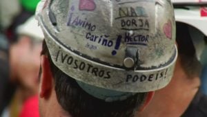 Todos por um