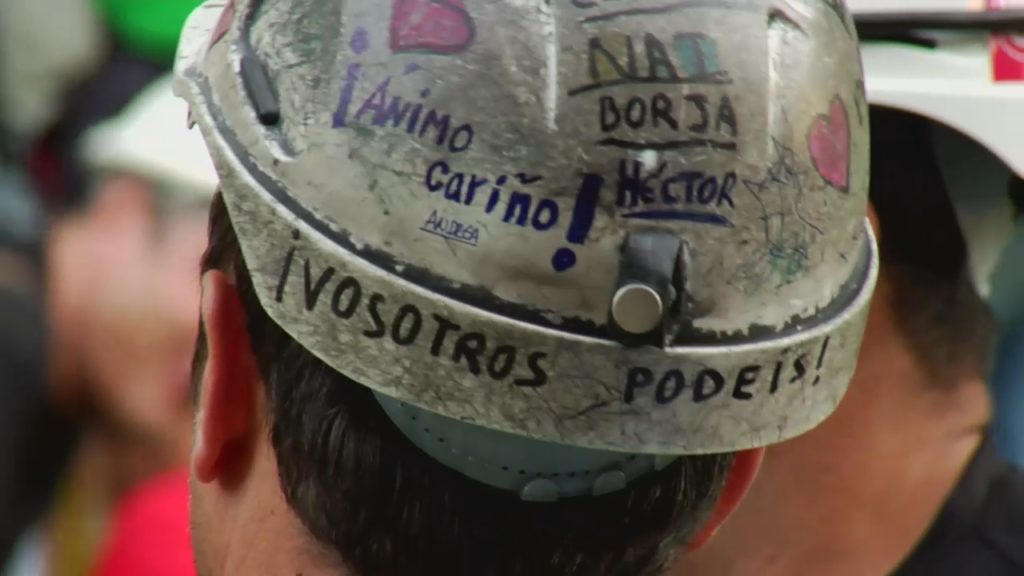 Todos por um
