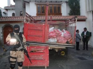 Polícia encontra duas toneladas de urânio próximo à embaixada brasileira em La Paz
