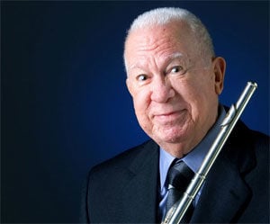 Morre aos 87 anos o compositor e flautista Altamiro Carrilho