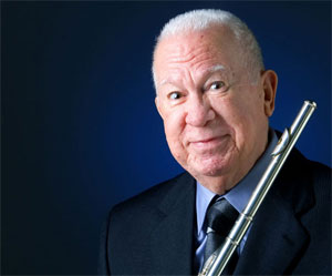 Morre aos 87 anos o compositor e flautista Altamiro Carrilho