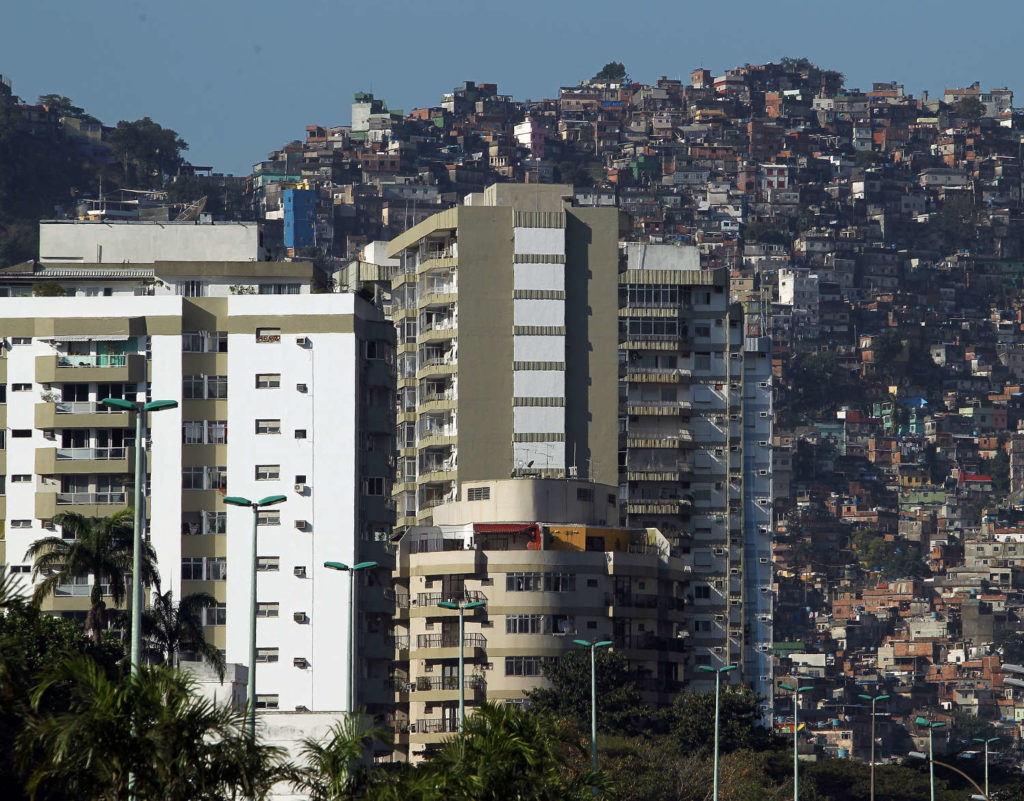 O País traído