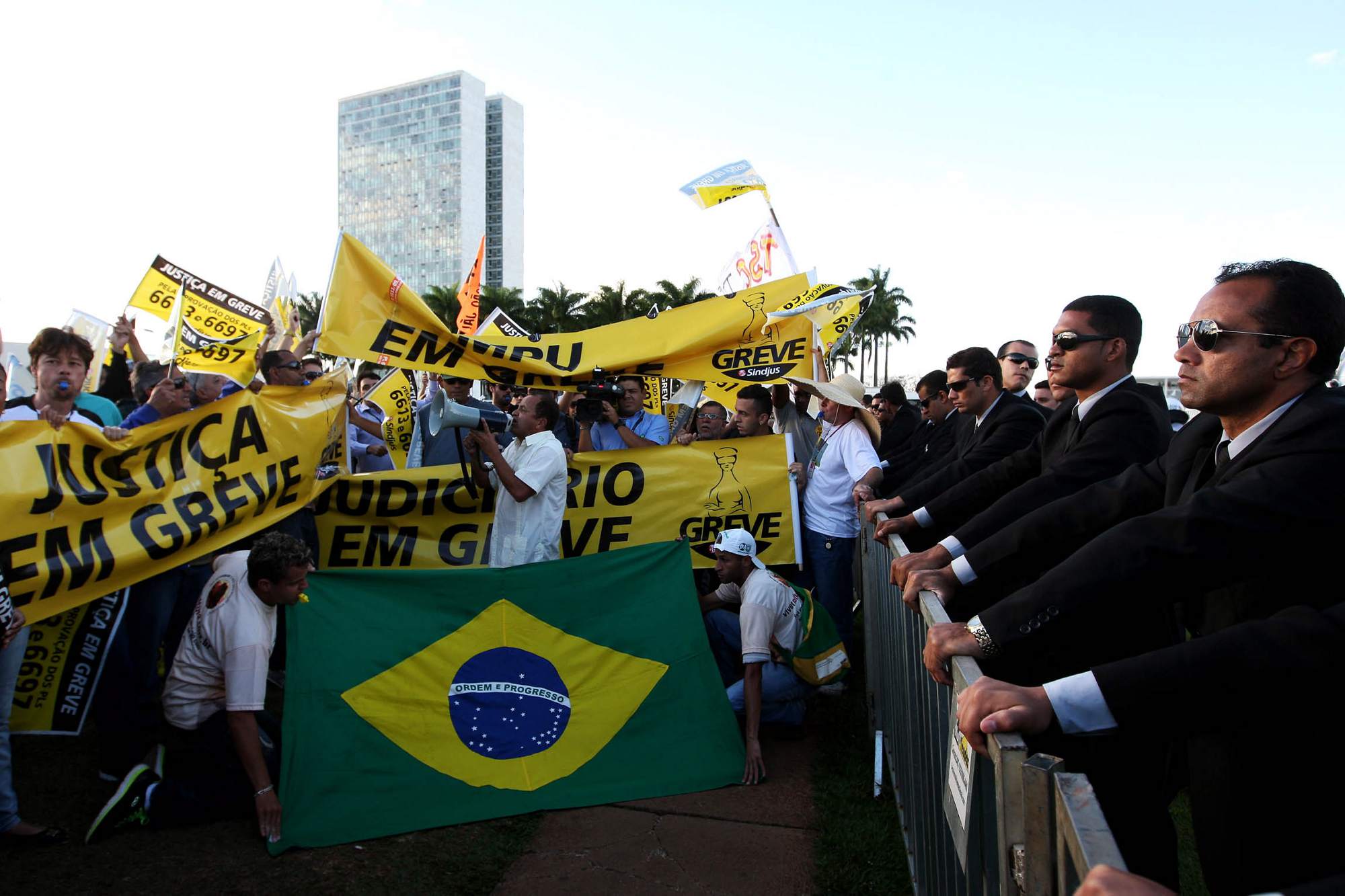 A rebelião do funcionalismo