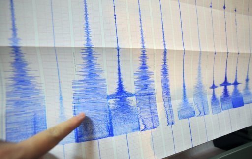 Ao menos 180 mortos em dois terremotos 
