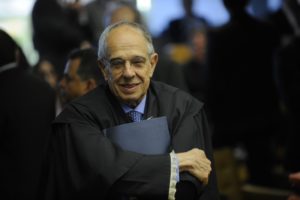 Para jurista, o desmembramento do processo seria adequado