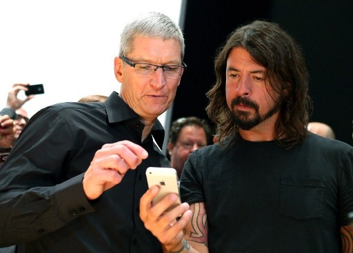 Apple apresenta seu novo iPhone 5