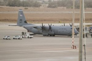 EUA enviam dois destróieres à costa da Líbia