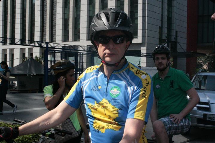 Sem propostas claras, Russomanno vira alvo de adversários e internautas