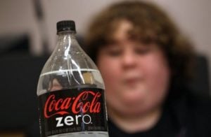 Estudos reforçam vínculo entre refrigerantes e epidemia de obesidade nos EUA