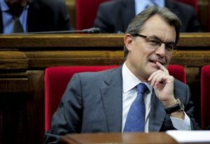 Presidente catalão ameaça realizar referendo sobre independência da região