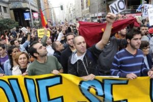 Manifestantes tomam as ruas de Madri contra medidas de austeridade 