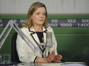 Gleisi diz que houve abuso nas greves de servidores 