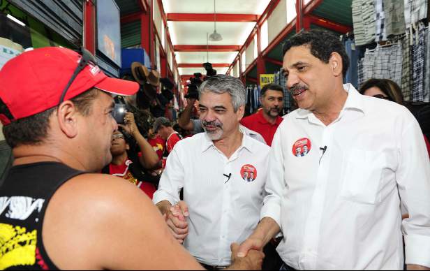 Racha no PT ainda causa danos à candidatura de Humberto Costa