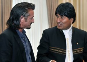 Evo Morales nomeia Sean Penn embaixador da folha de coca