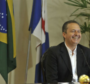 Campos minimiza disputas com o PT e evita falar em 2014