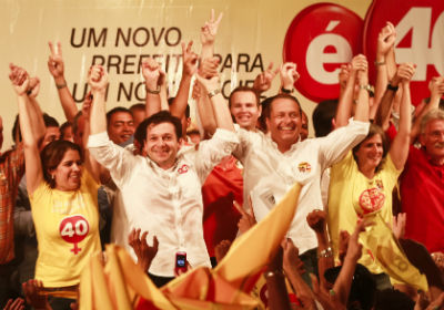 Geraldo Júlio faz comício lado de Eduardo Campos. Foto: Divulgação / PSB 